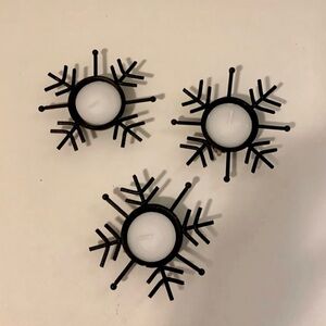 EUC Black Snowflake Candle Holders Set (3)